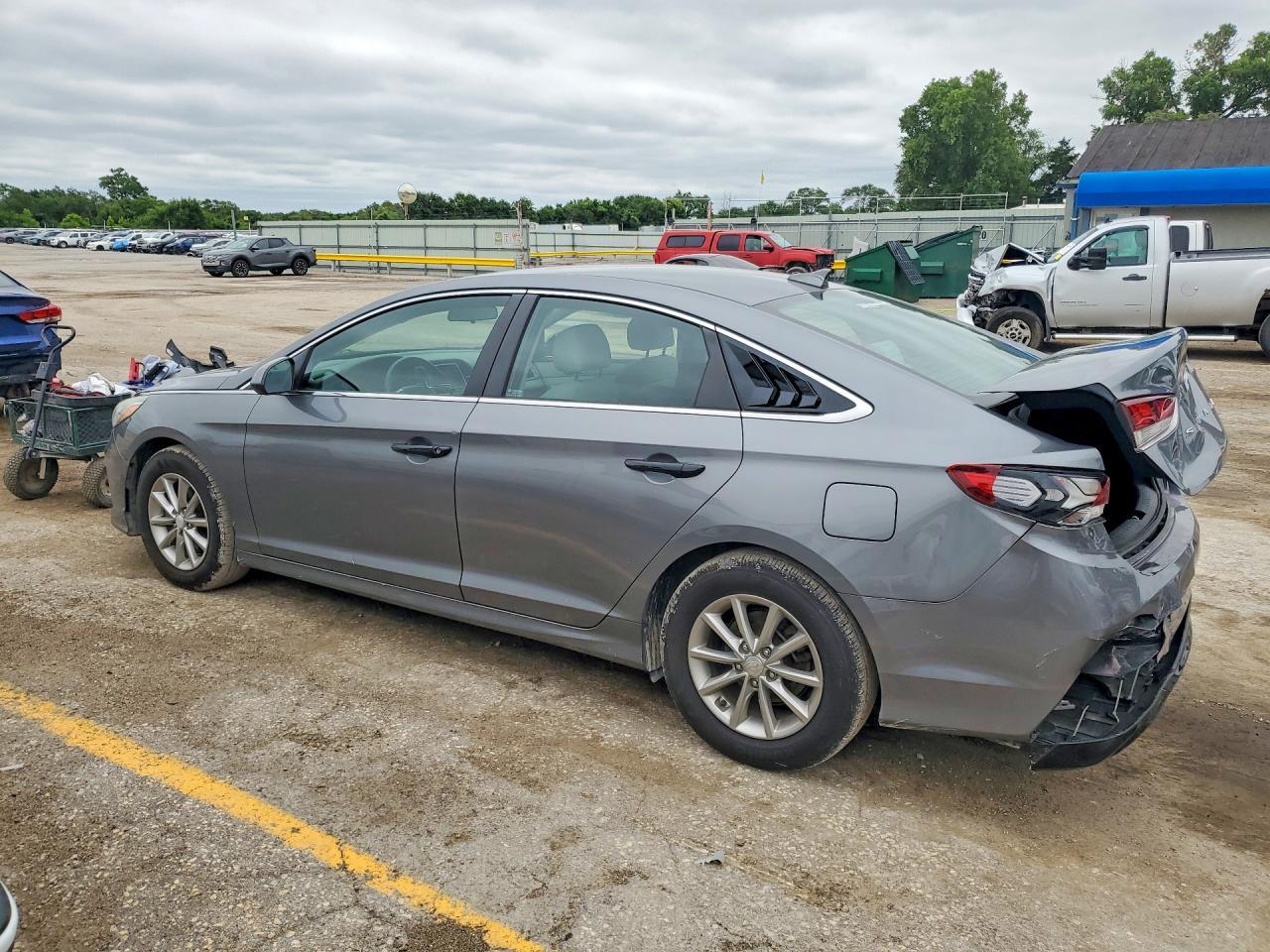 2018 Hyundai Sonata Eco - Image 2