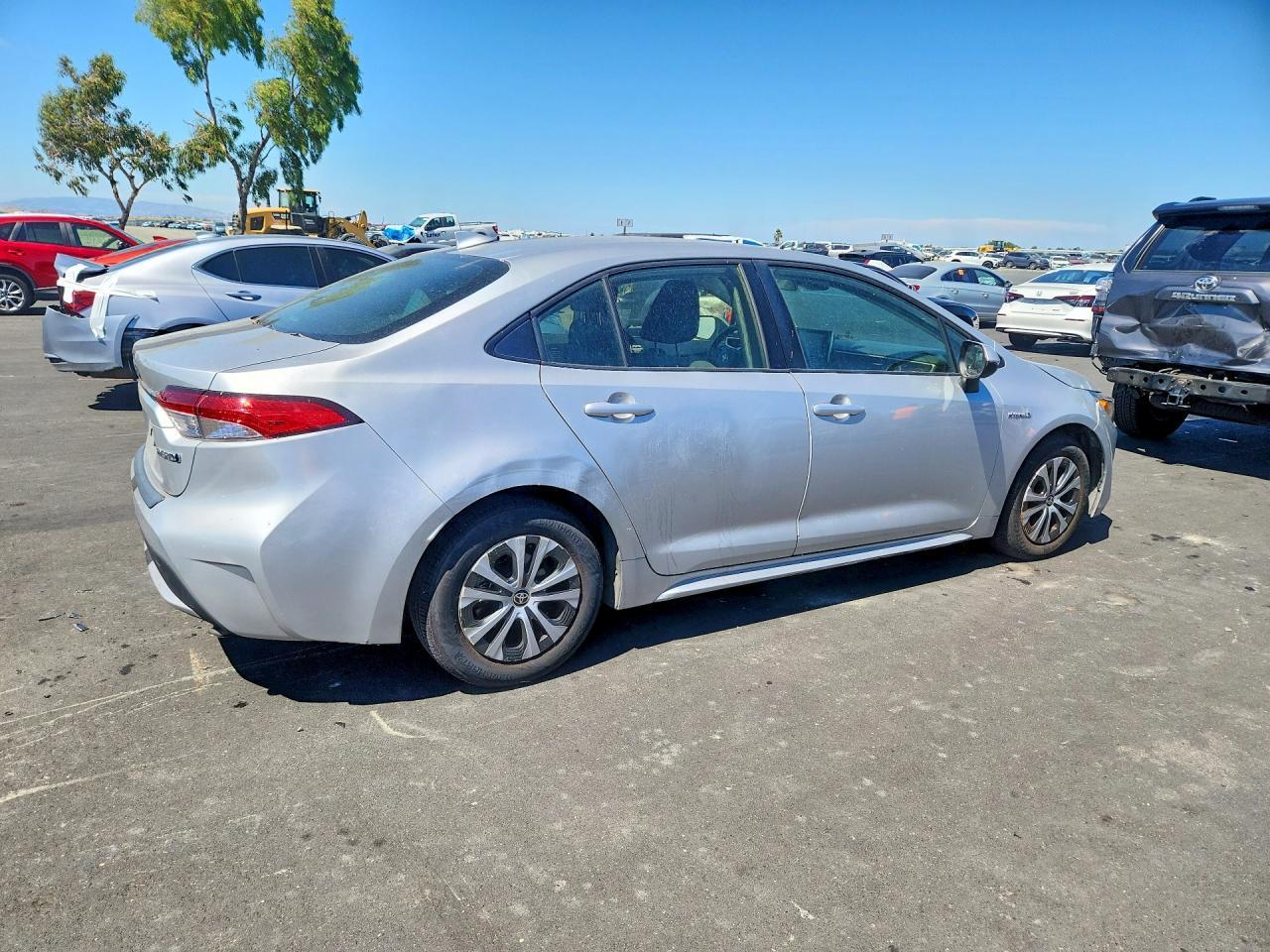 2021 Toyota Corolla Le - Фото 3