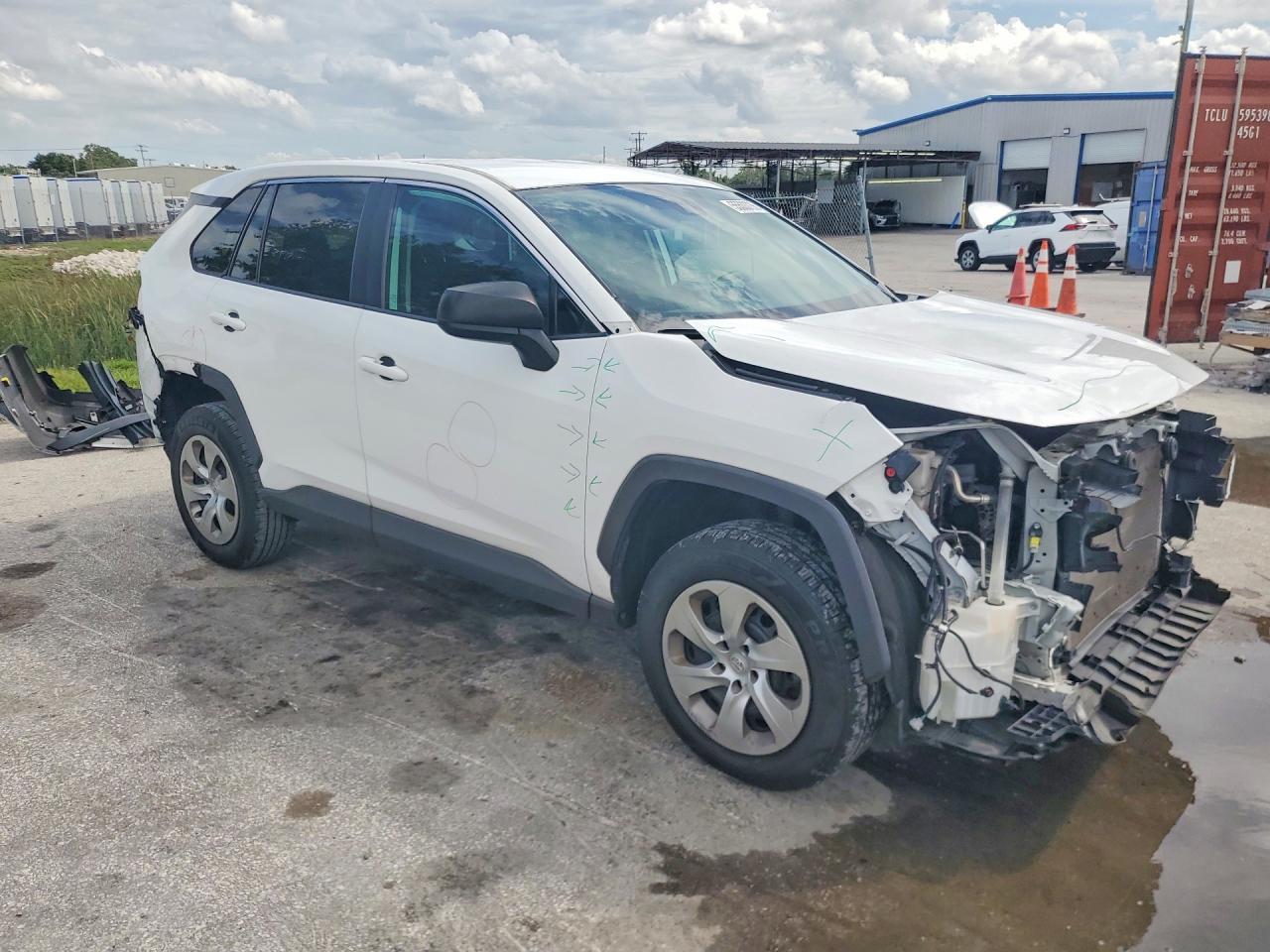 2020 Toyota Rav4 Le - Фото 4