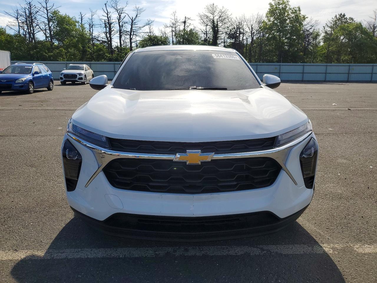 2024 Chevrolet Trax - Image 5