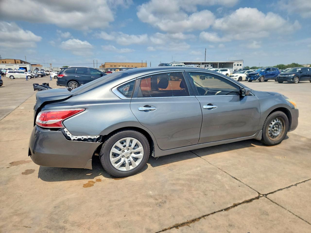 2015 Nissan Altima 2.5 S - Фото 3