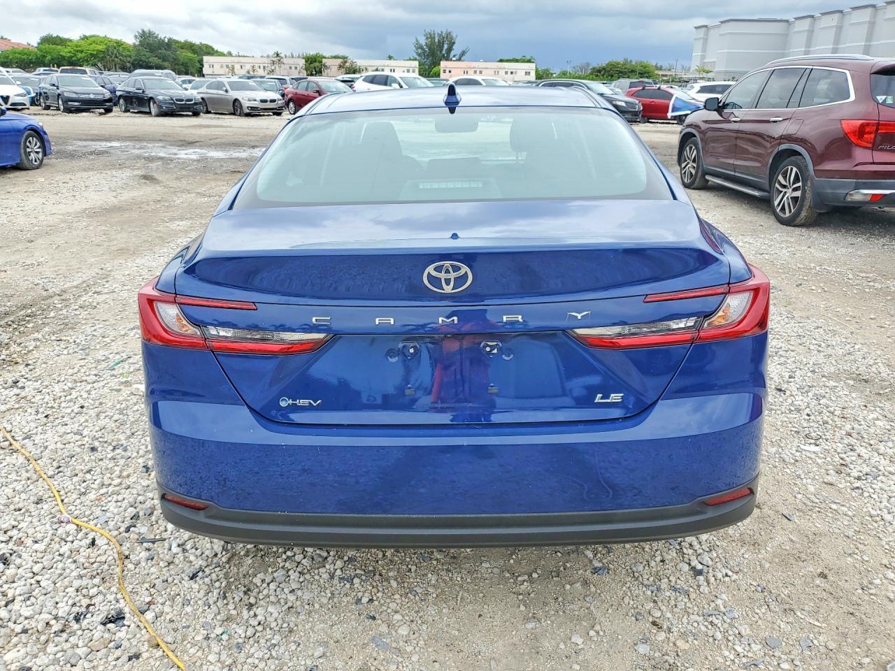 2025 Toyota Camry Le - Image 6