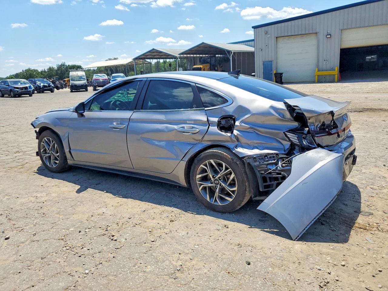 2023 Hyundai Sonata Sel - Фото 2