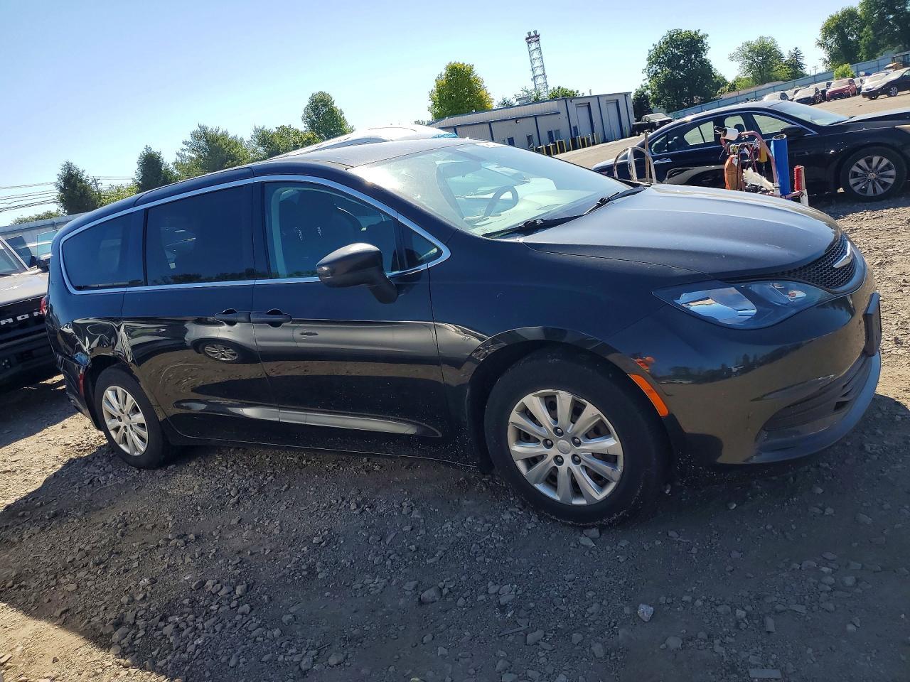 2018 Chrysler Pacifica L - Фото 4