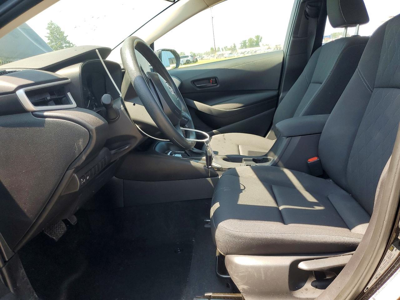 2025 Toyota Corolla Le - Фото 7