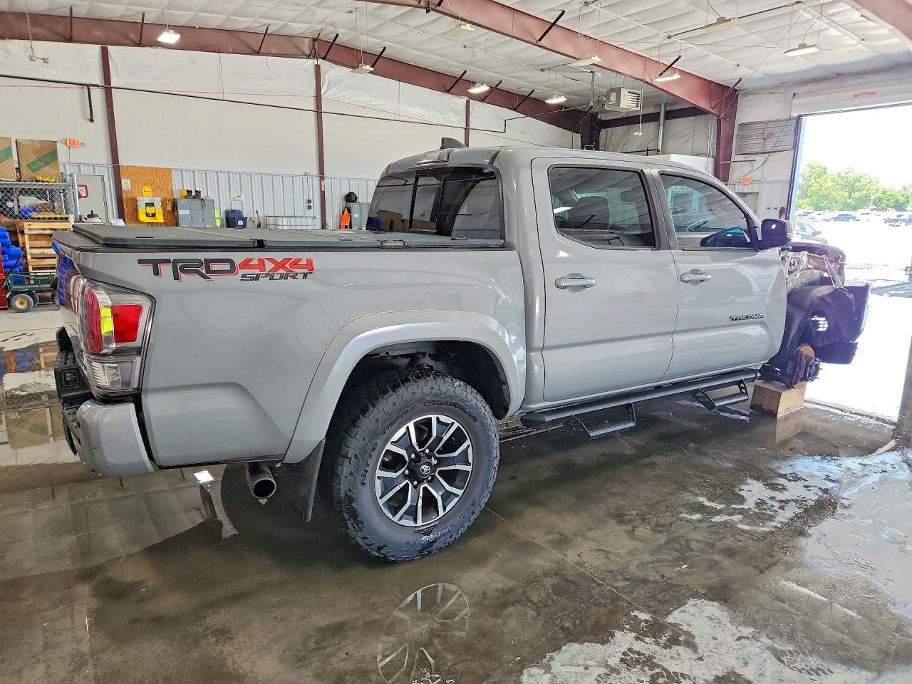 2020 Toyota Tacoma Trd Sport - Image 3