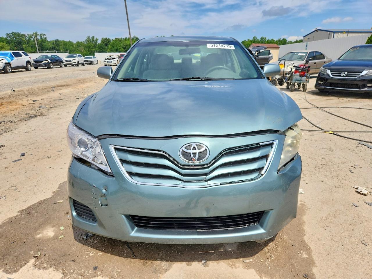 2010 Toyota Camry Le - Фото 5
