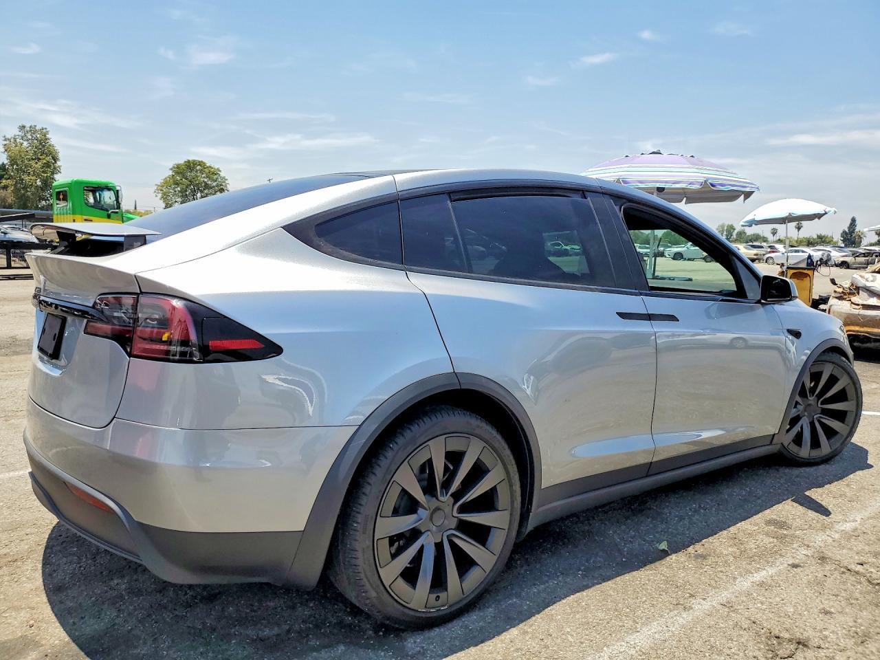 2024 Tesla Model X - Фото 3