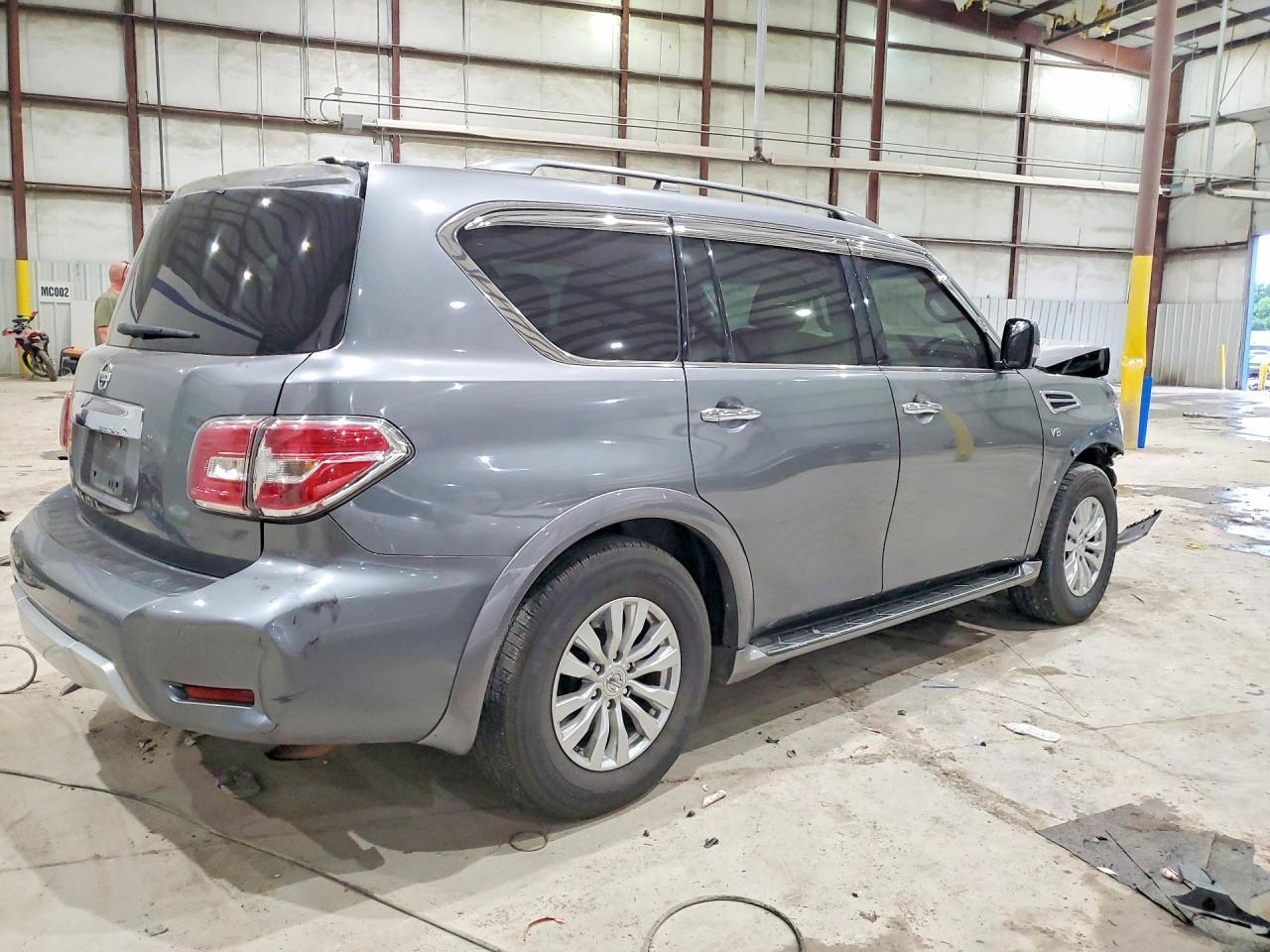 2017 Nissan Armada Sv - Image 3