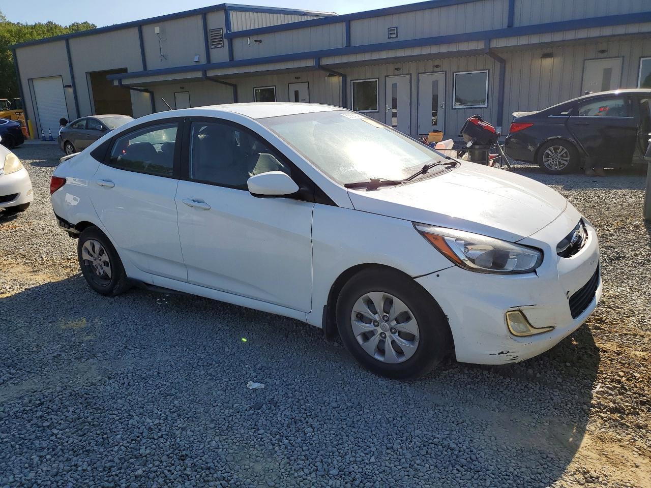 2015 Hyundai Accent Gls - Фото 4