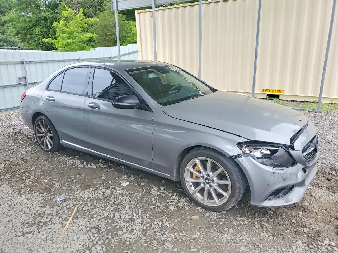 2016 Mercedes-Benz C 300 - Image 4
