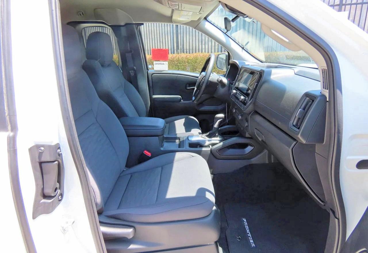 2025 Nissan Frontier S - Фото 5