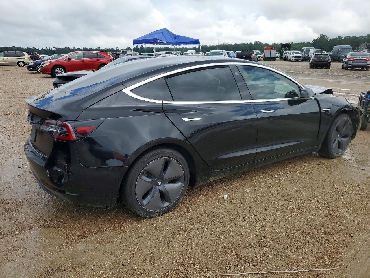 2019 Tesla Model 3 - Image 3