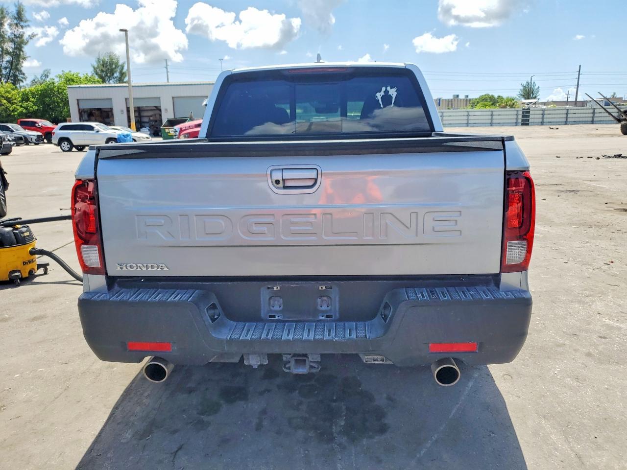 2025 Honda Ridgeline Rtl - Image 6
