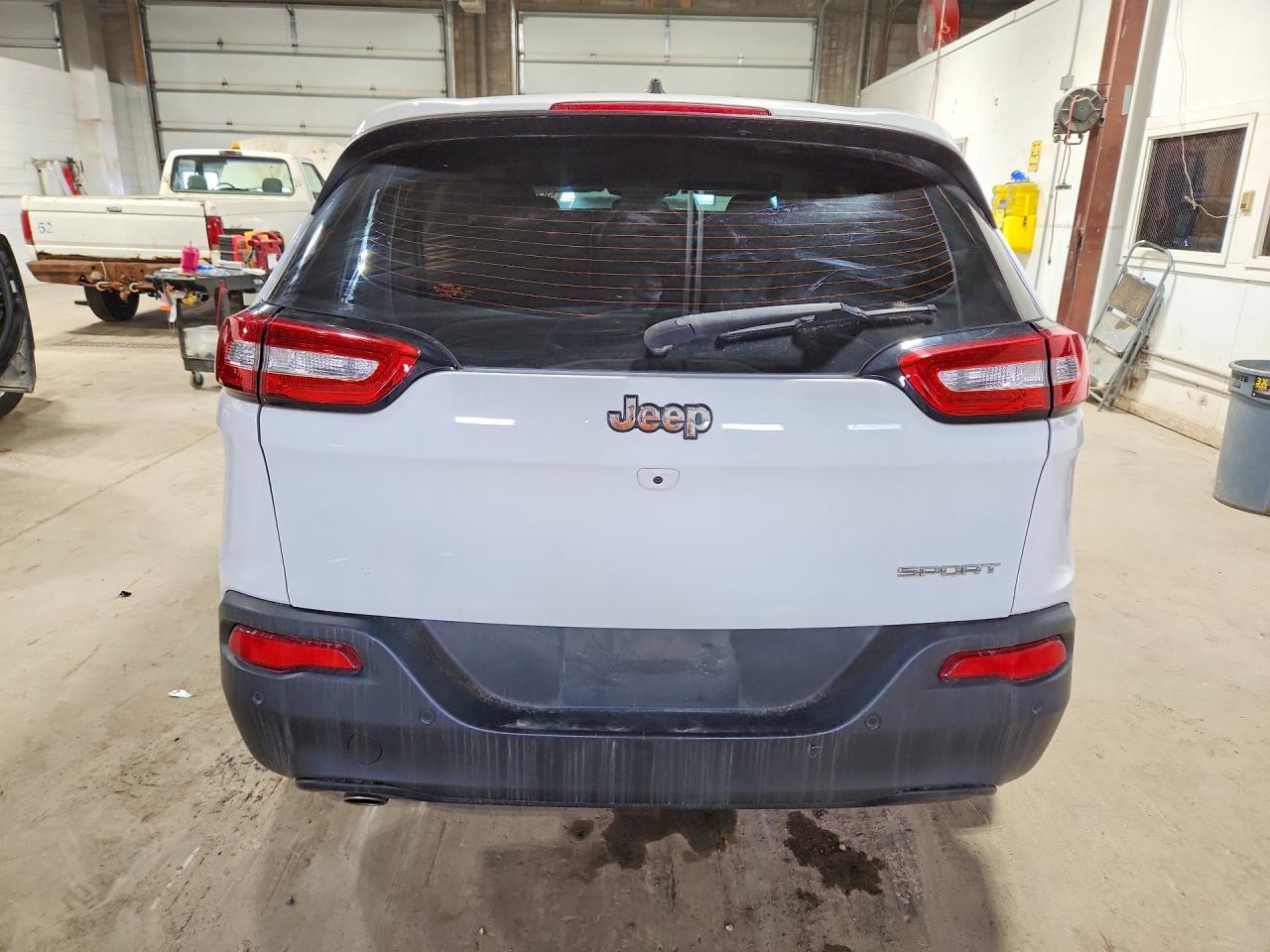2017 Jeep Cherokee Sport - Фото 6