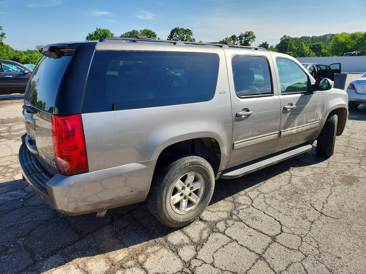 2009 GMC Yukon Xl K1500 Slt - Фото 3