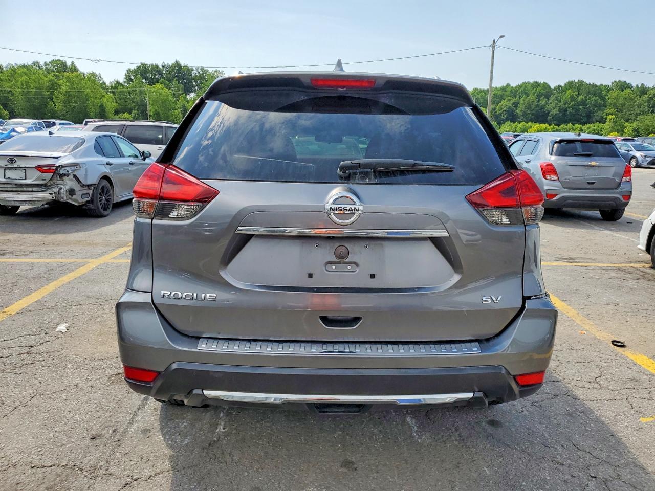 2017 Nissan Rogue Sv - Image 6