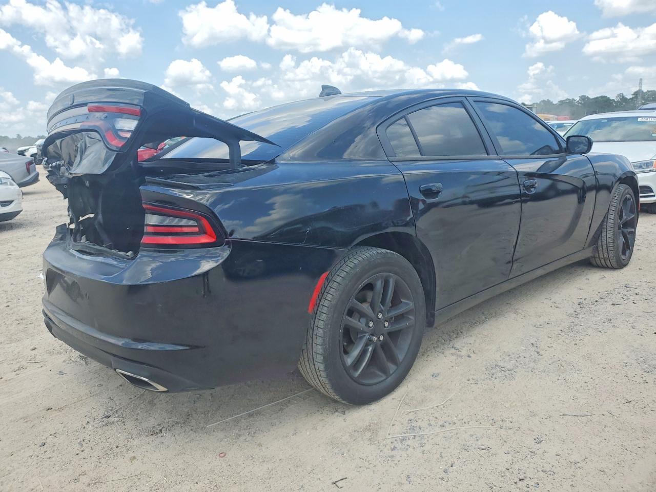 2019 Dodge Charger Sxt - Image 3