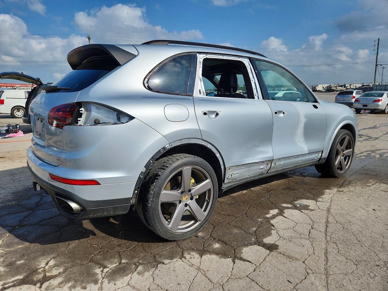 2017 Porsche Cayenne - Фото 3