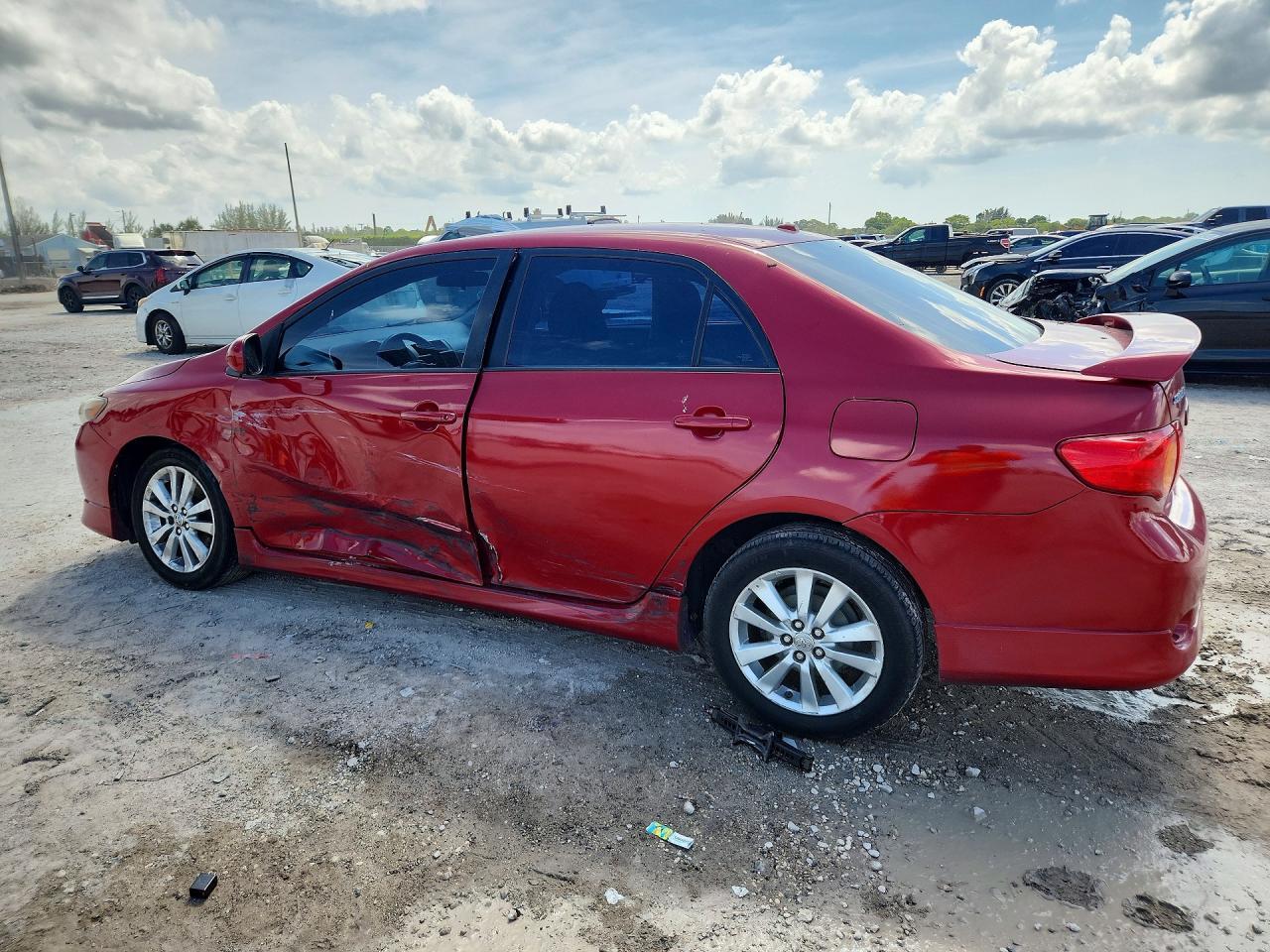 2010 Toyota Corolla S - Фото 2