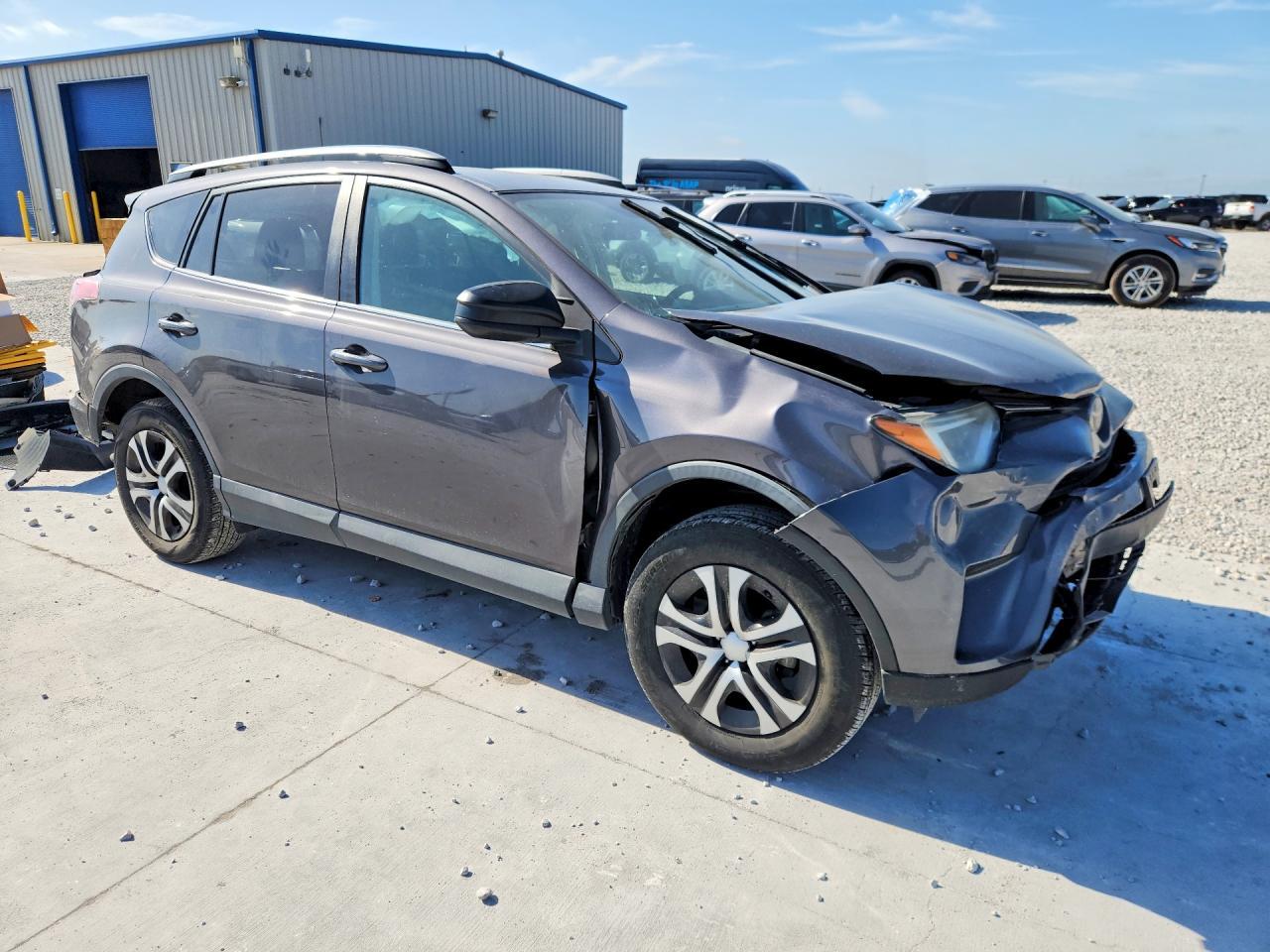 2017 Toyota Rav4 Le - Фото 4