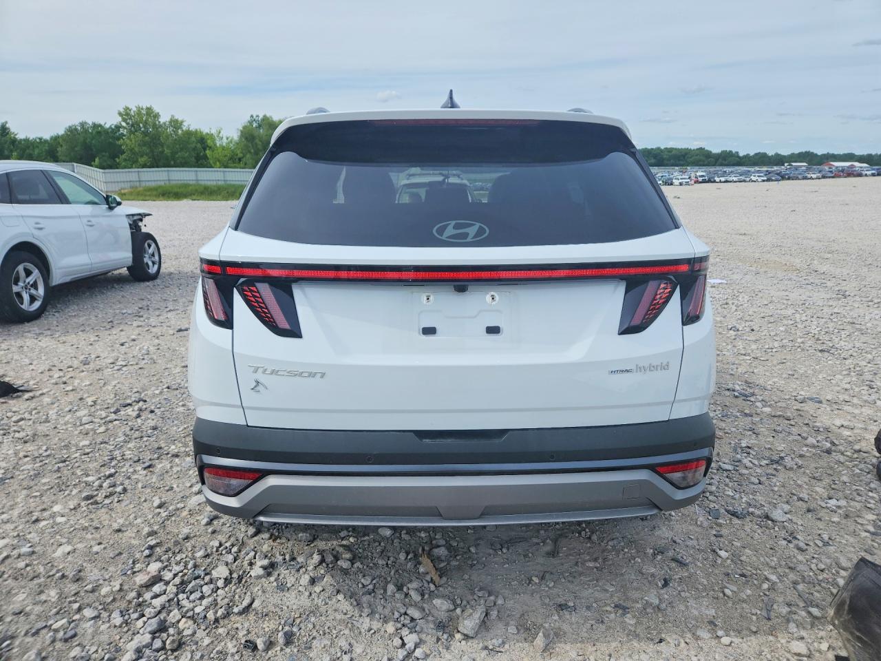 2026 Hyundai Tucson Limited - Image 6