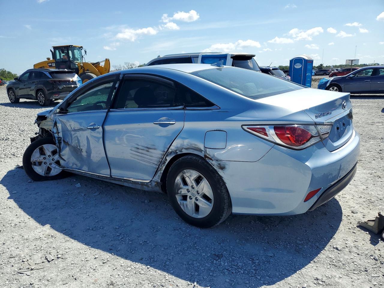 2012 Hyundai Sonata Hybrid - Image 2