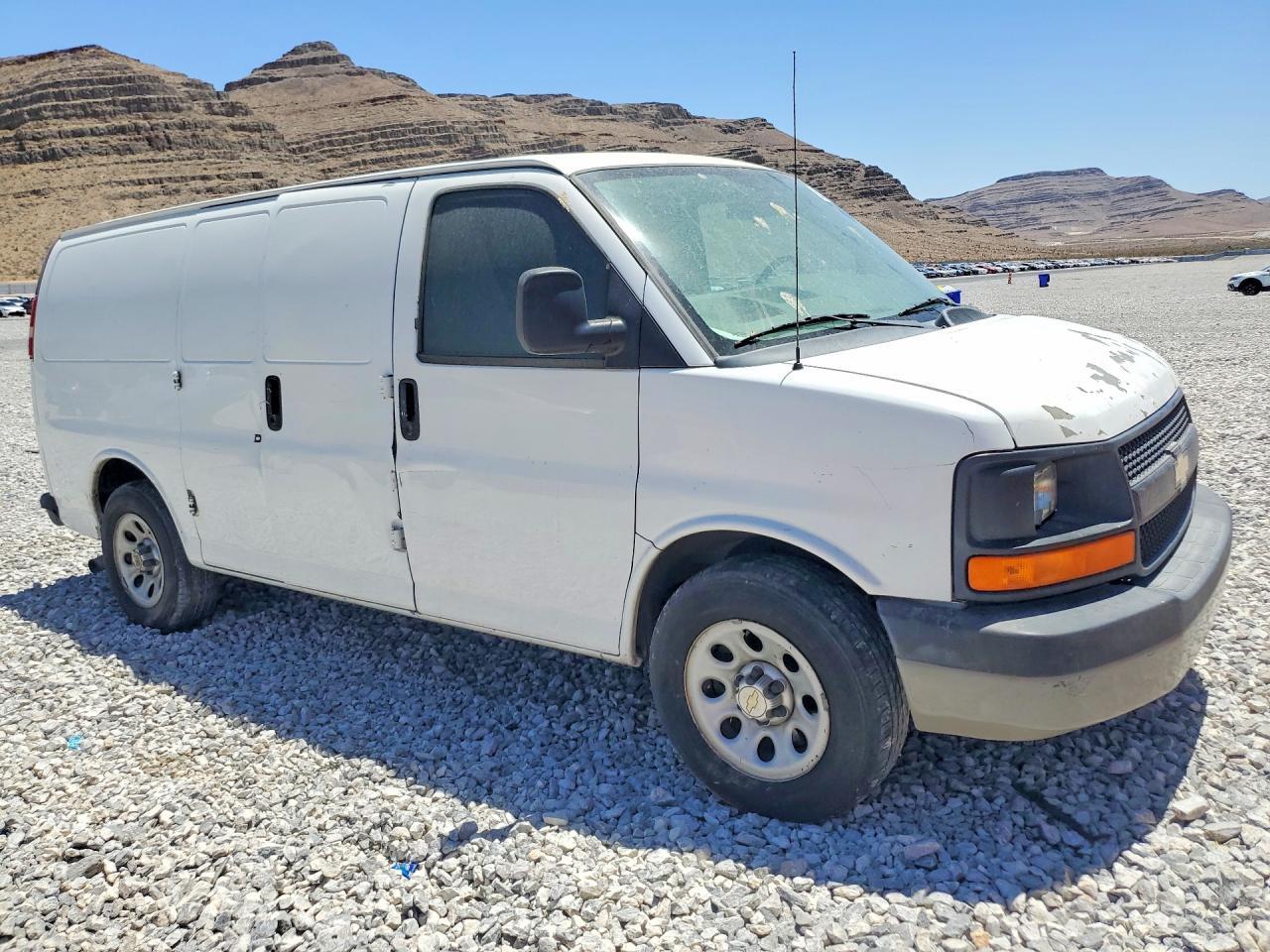 2012 Chevrolet Express 1500 Cargo Delivery Van - Фото 4