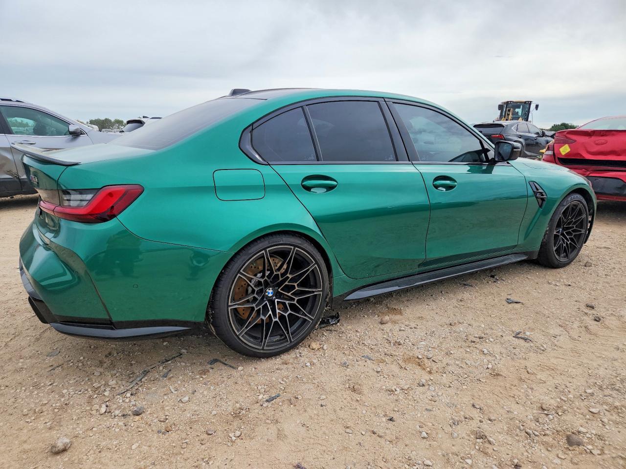 2025 BMW M3 Competition - Фото 3