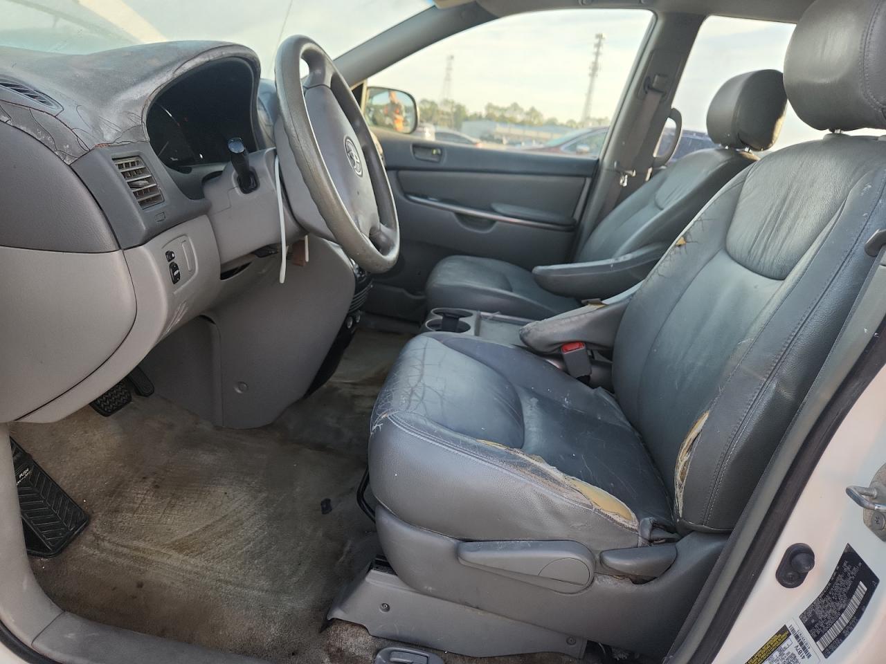 2006 Toyota Sienna Ce 7 Passenger - Фото 7