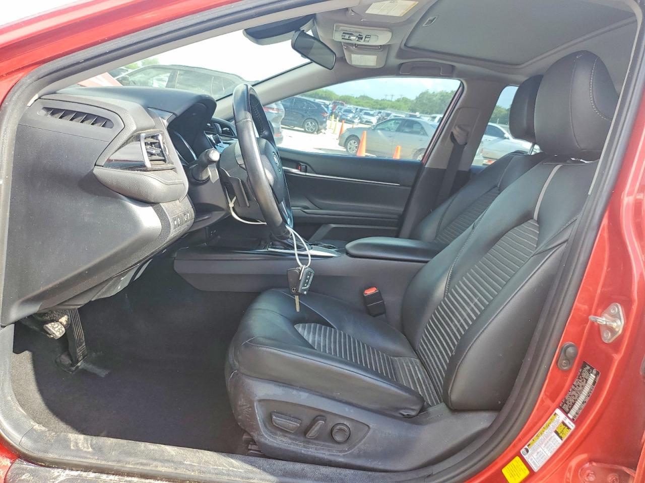 2019 Toyota Camry Se - Фото 7