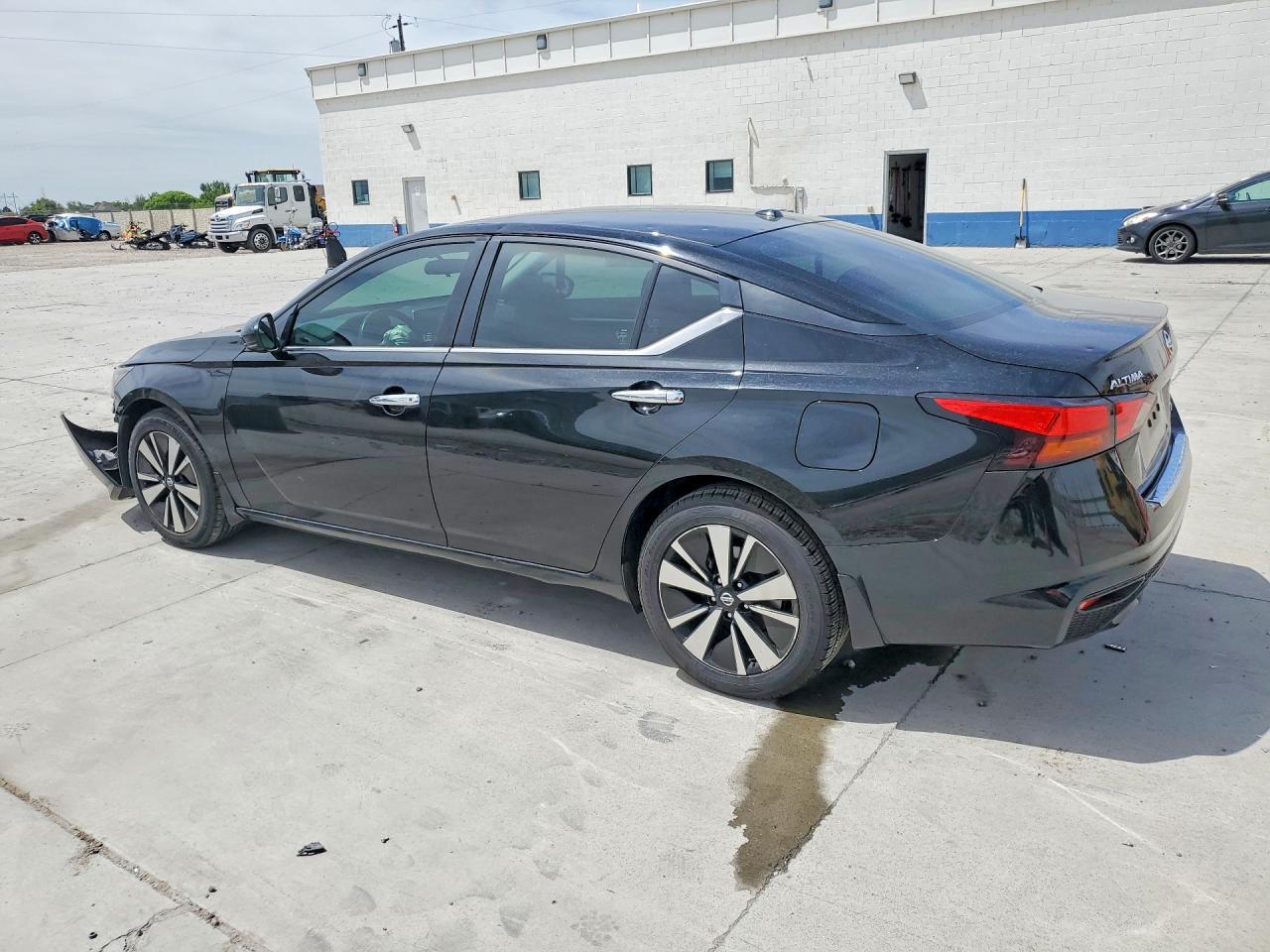 2021 Nissan Altima Sv - Image 2