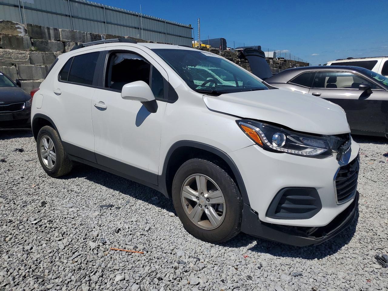 2022 Chevrolet Trax 1Lt - Image 4