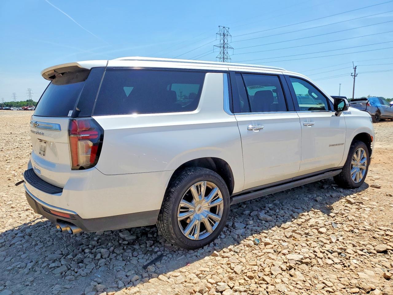 2021 Chevrolet Suburban K1500 High Country - Image 3