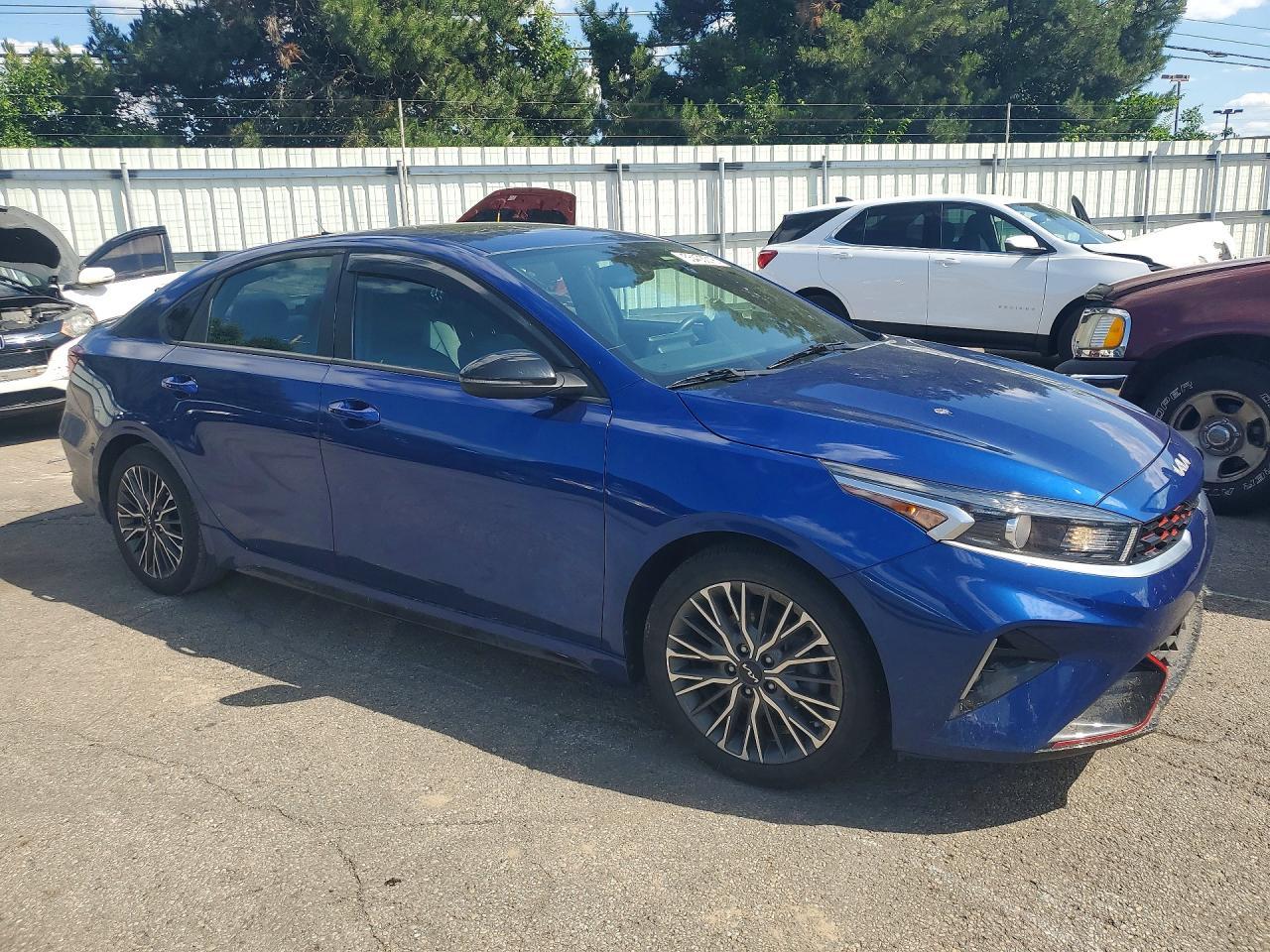 2024 Kia Forte Gt Line - Image 4