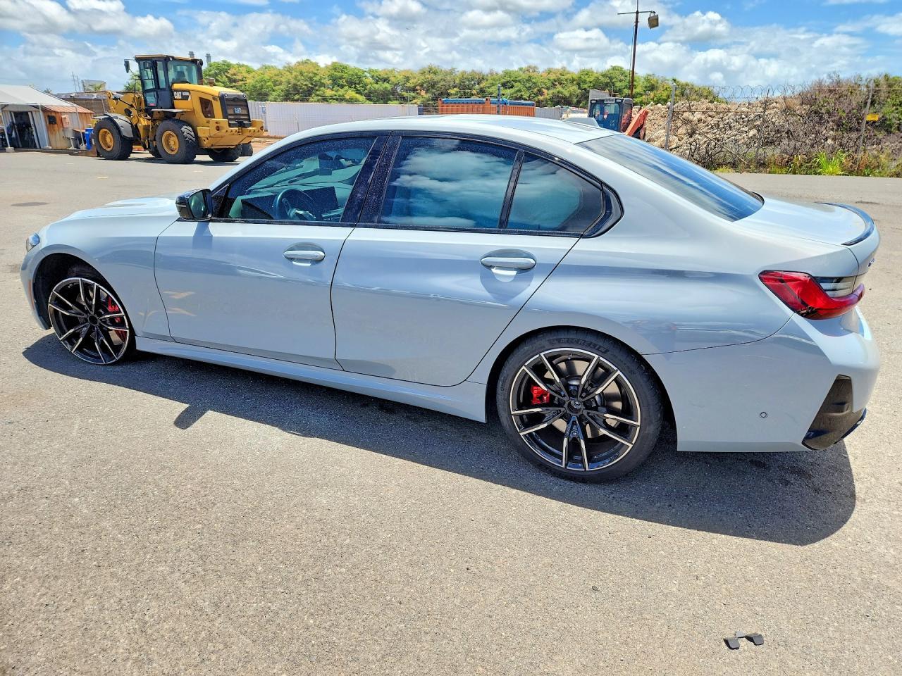 2023 BMW M340Xi - Фото 2