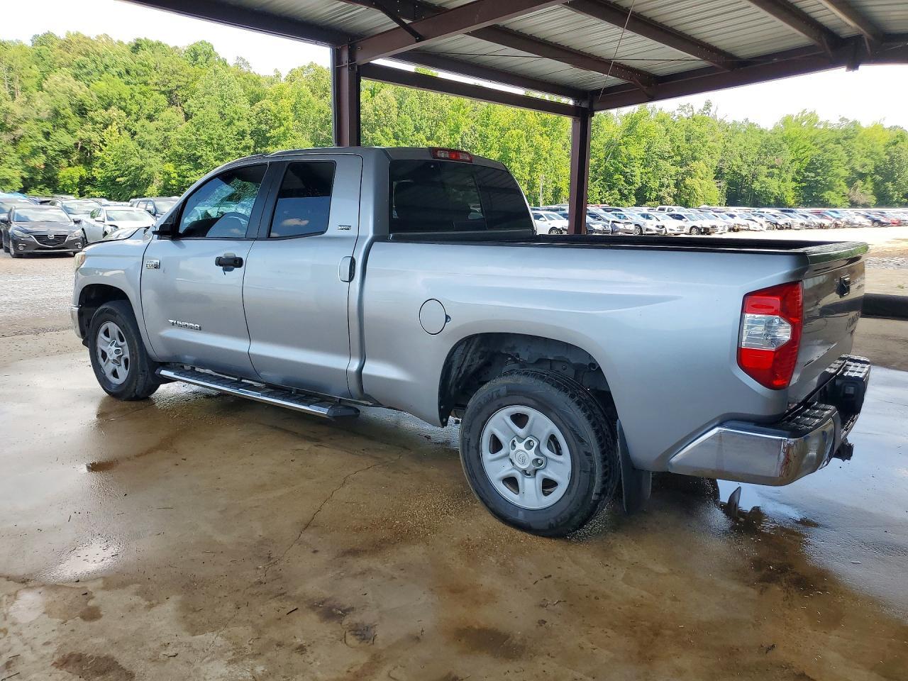 2018 Toyota Tundra Sr5 - Image 2