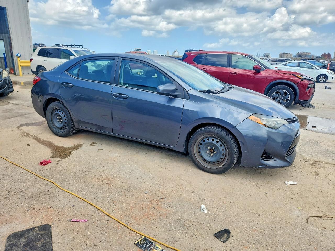 2017 Toyota Corolla Le - Фото 4