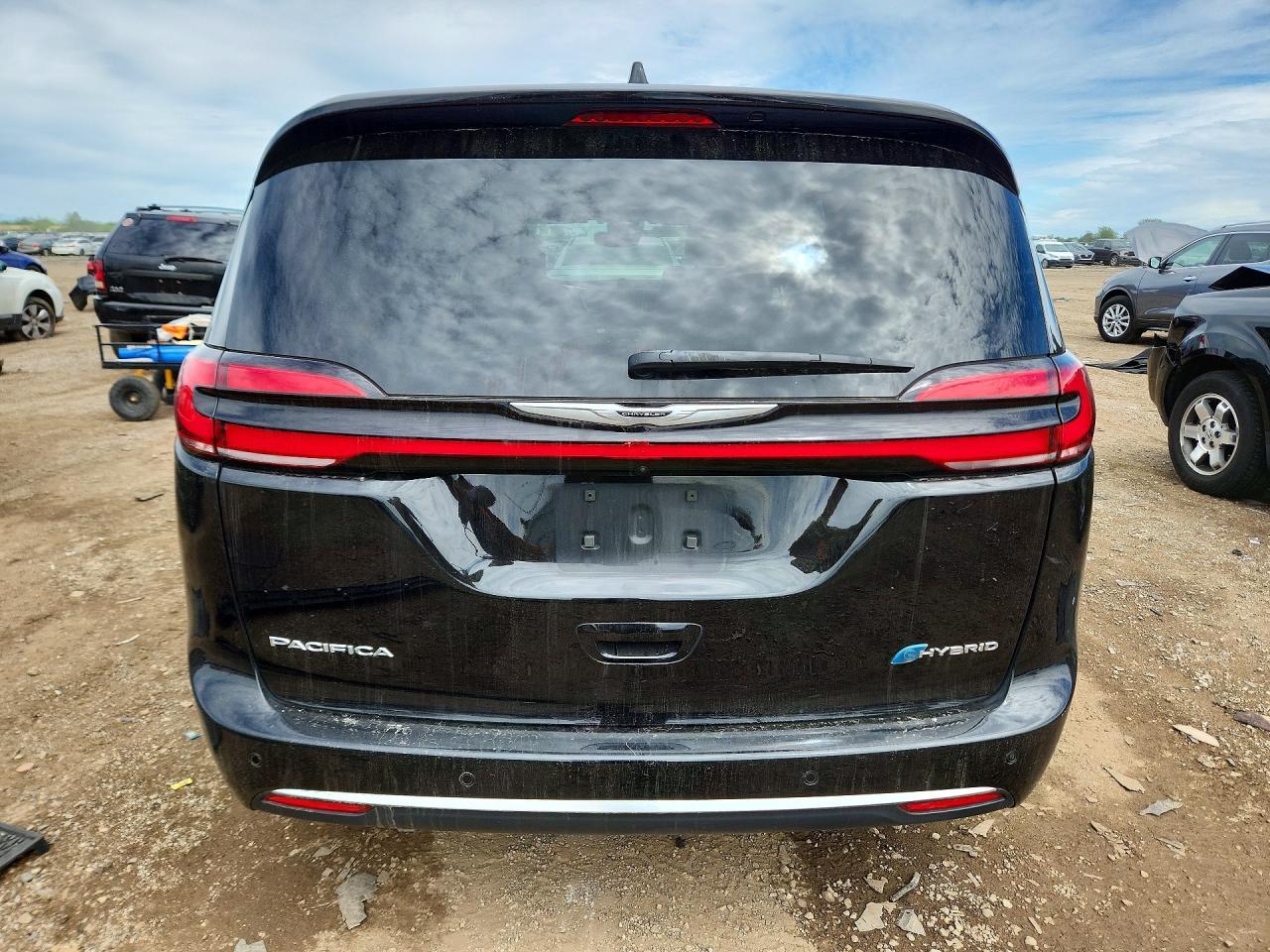 2025 Chrysler Pacifica Hybrid Pinnacle - Фото 6