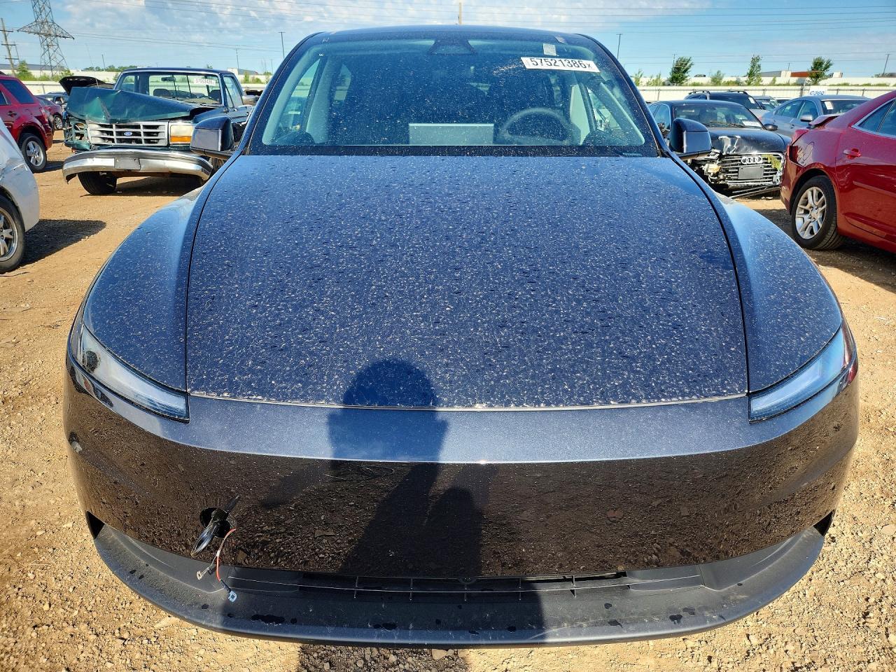 2026 Tesla Model Y - Фото 5