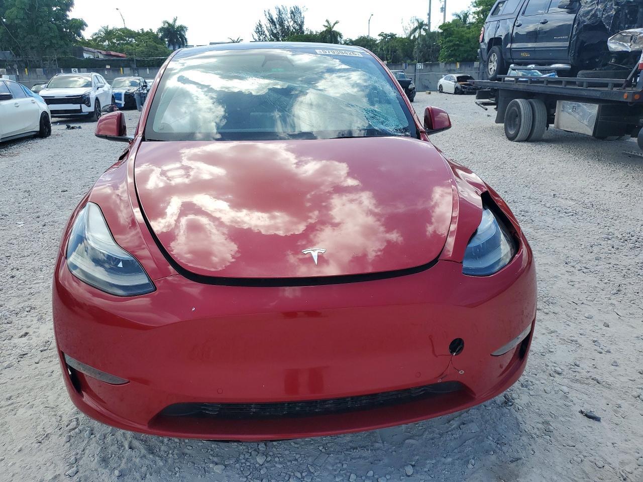 2023 Tesla Model Y - Фото 5