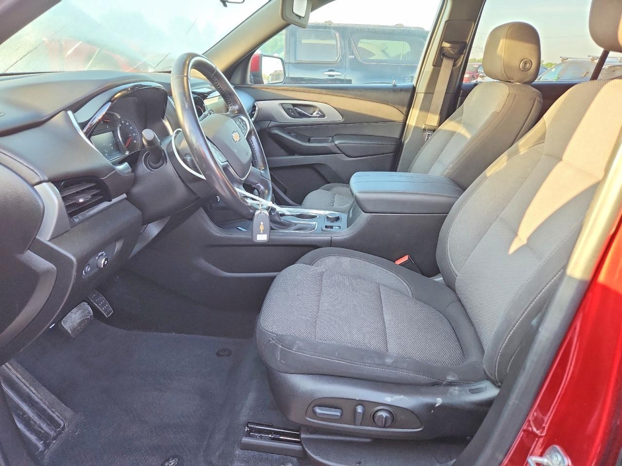 2022 Chevrolet Traverse Lt - Фото 7