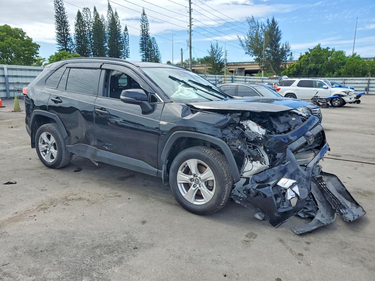2021 Toyota Rav4 Xle - Фото 4
