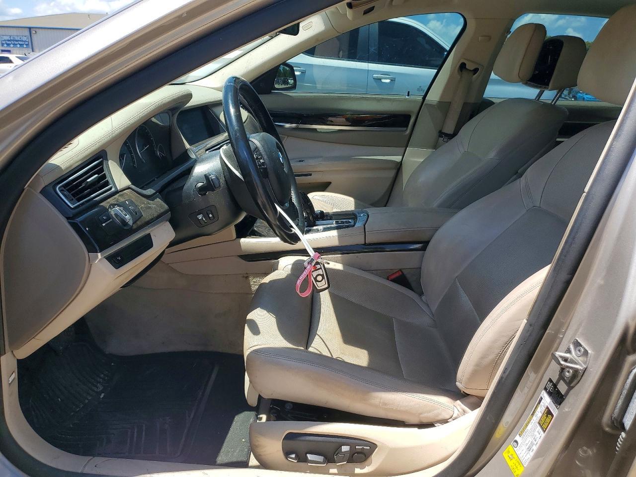2013 BMW 740 Li - Фото 7