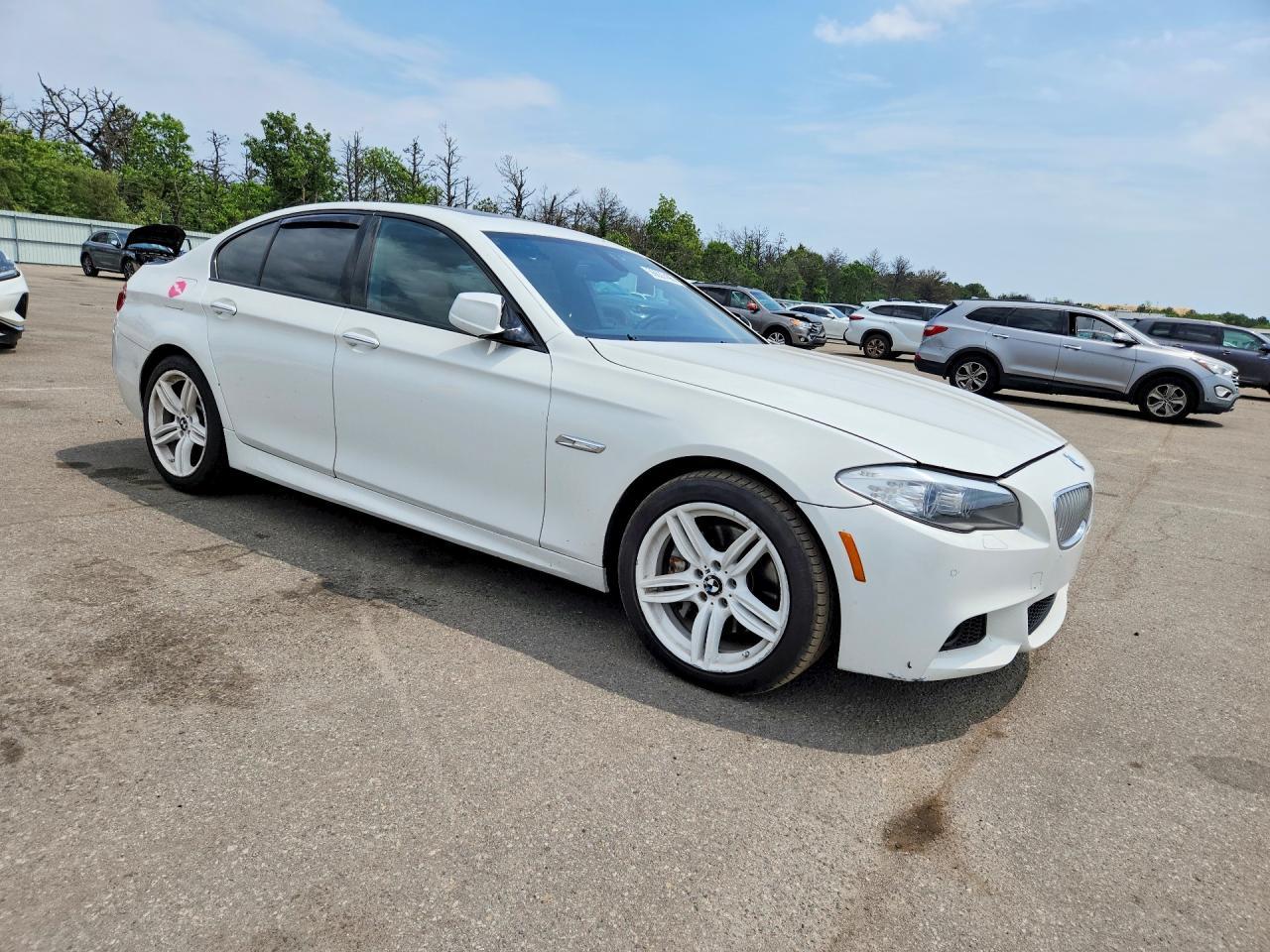 2011 BMW 550 Xi - Image 4
