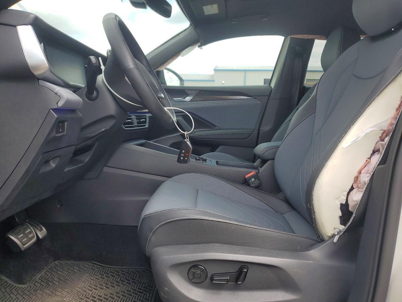 2026 Volkswagen Tiguan Se R-Line Black - Image 7