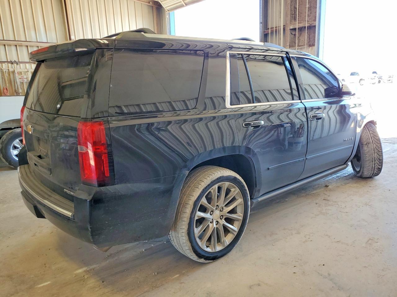 2019 Chevrolet Tahoe C1500 Premier - Фото 3