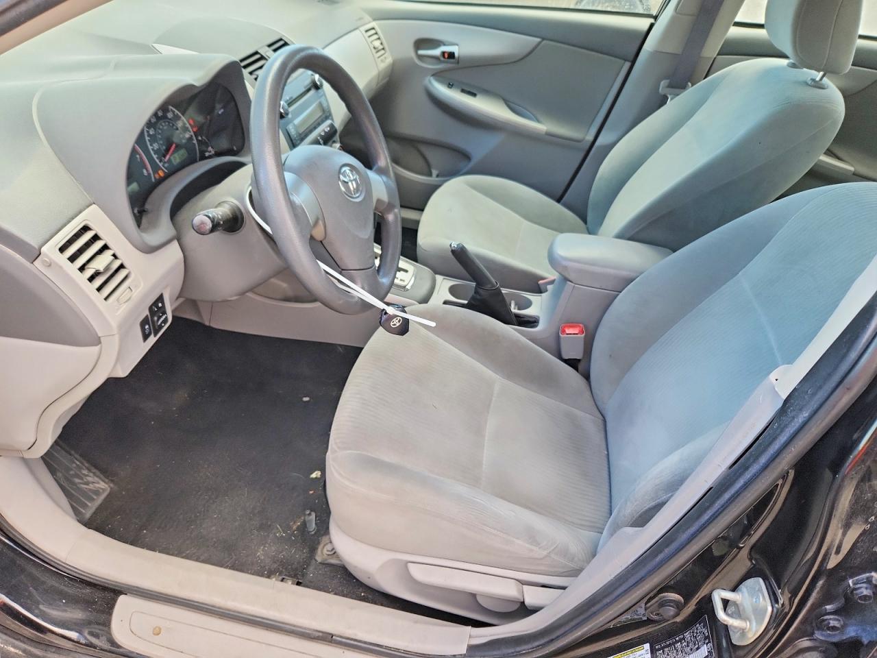 2010 Toyota Corolla - Фото 7
