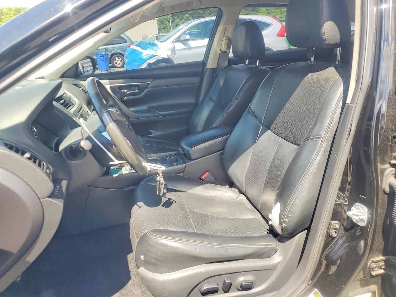 2017 Nissan Altima 2.5 - Image 7