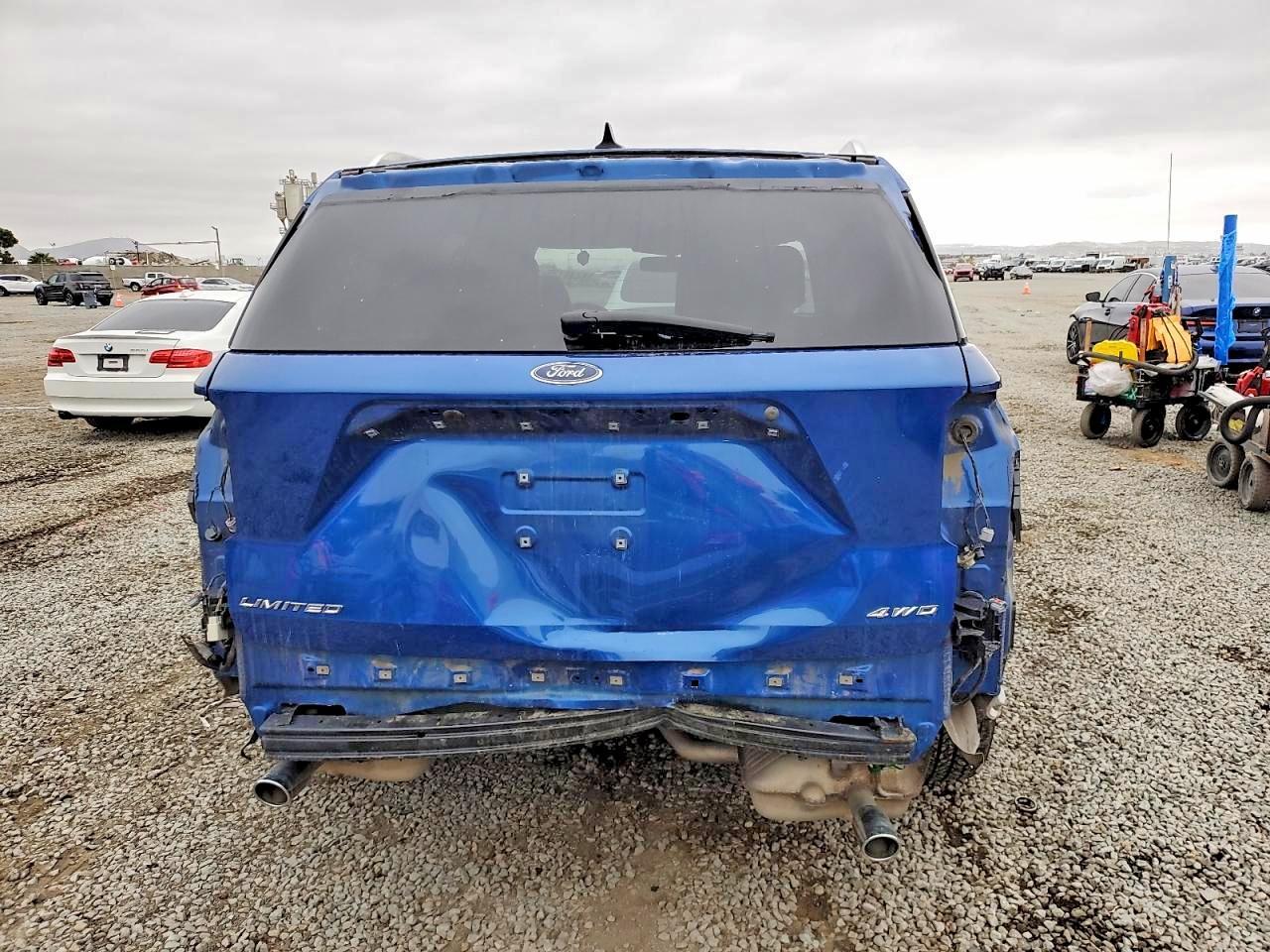 2022 Ford Explorer Limited - Image 6